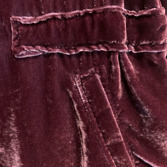 Beautiful LOFT velvet jacket. - Picture 4 of 4